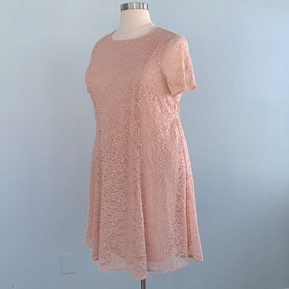 Torrid Blush Lace Fluted Dress - Picture 5 of 13